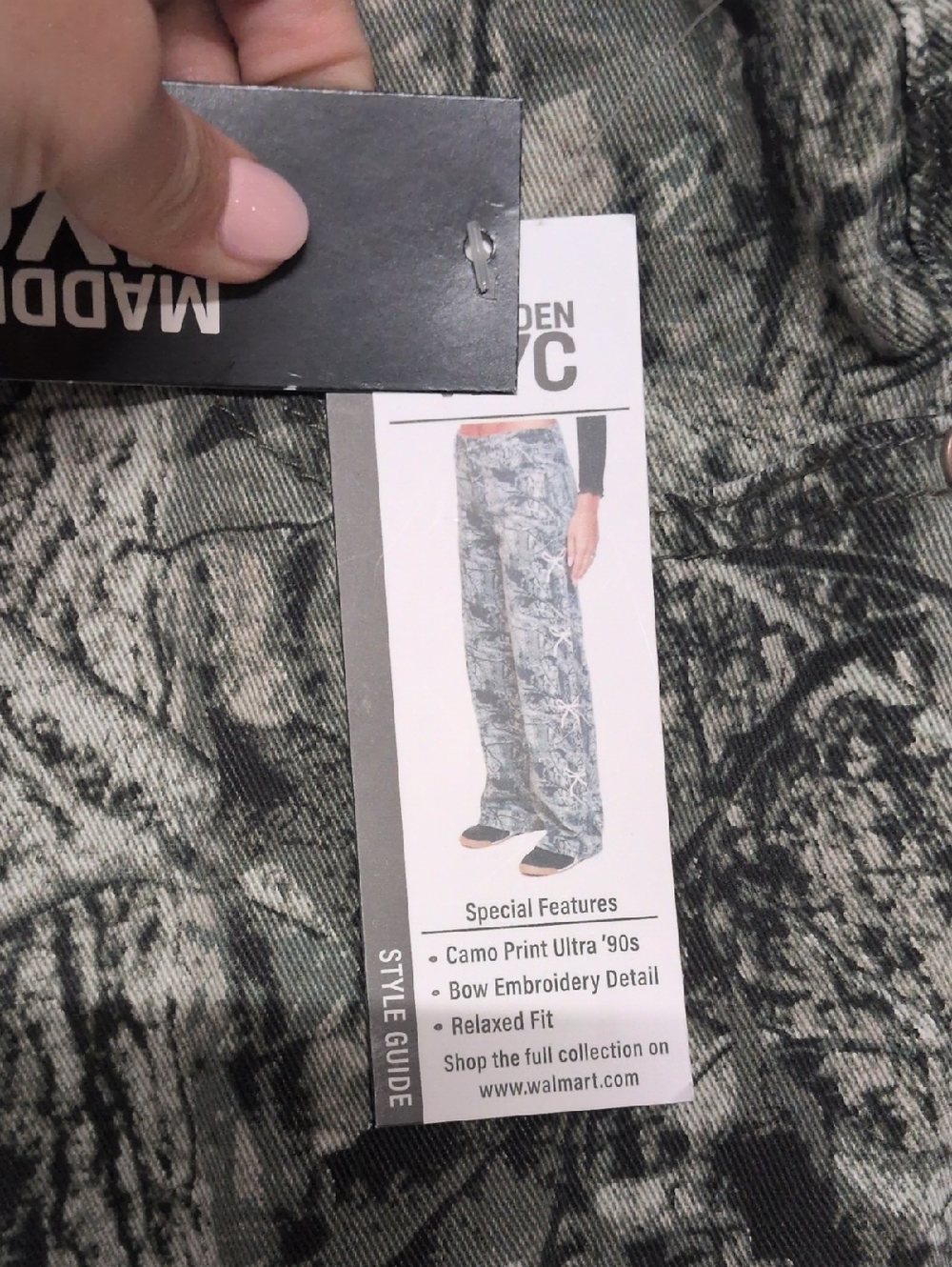 Madden NYC Women’s Ultra 90's Camo Jeans with Bow Embroidery Size 14 NWT - Picture 6 of 10